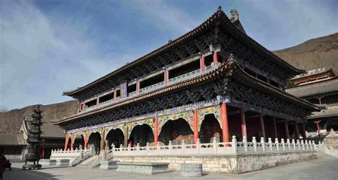  ¡Sumérgete en la Historia y la Belleza Natural del Templo de la Fortaleza Yongle en Xinzhou!